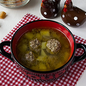 Картофельный суп с фрикадельками - фото
