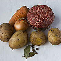 Продукты для картофельного супа с фрикадельками - фото